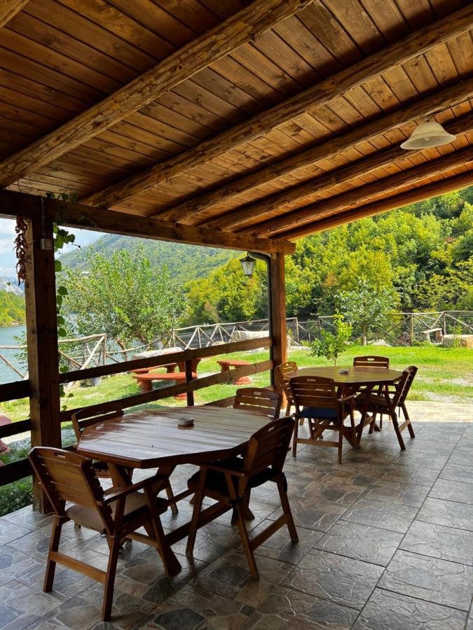 Guest House Aprripe Guri Firza Esterno foto