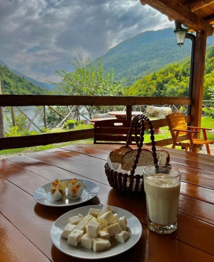 Guest House Aprripe Guri Firza Esterno foto